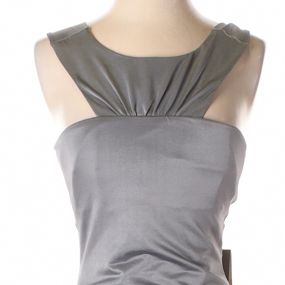 AndytheAnh Tie Back Sleeveless Top - Picture 2 of 4